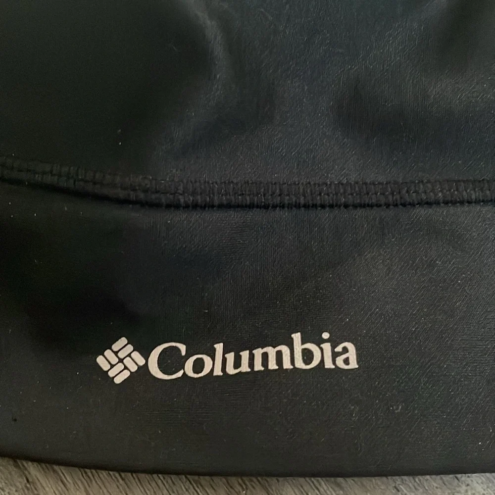 Columbia omniheat black beanie size small